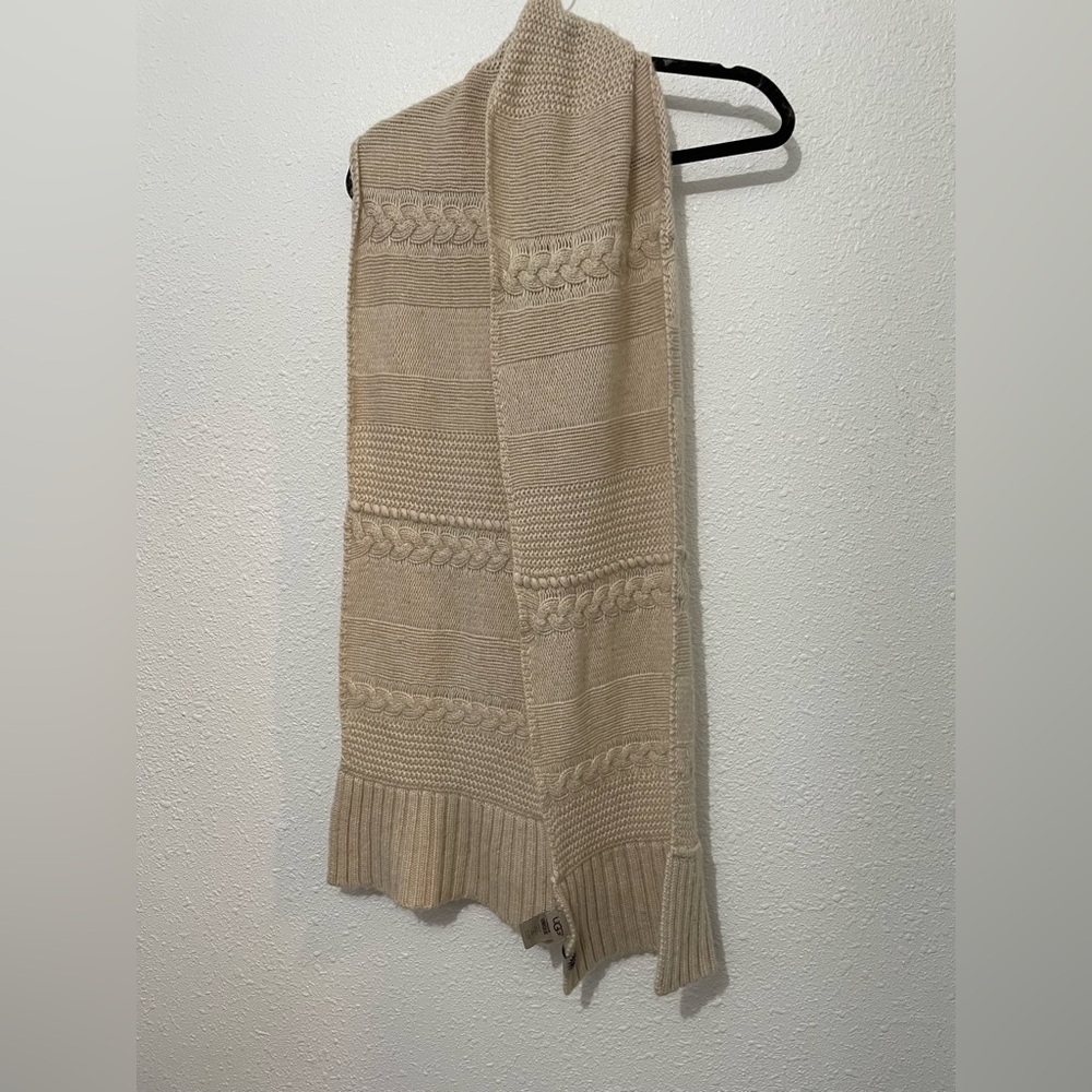 UGG Womens WOOL Blend Scarf Chunky Cable Knit  beige tan Warm Winter Soft Cozy